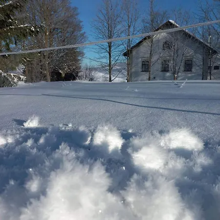 Apart-hotel Stará škola Hedeč 4*