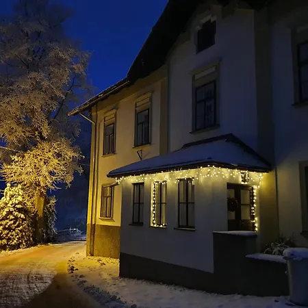 Stara Skola Hedec Aparthotel Králíky