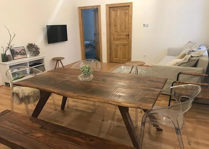 Aparthotel Stara Skola Hedec
