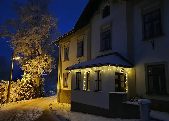 Stara Skola Hedec Aparthotel Králíky